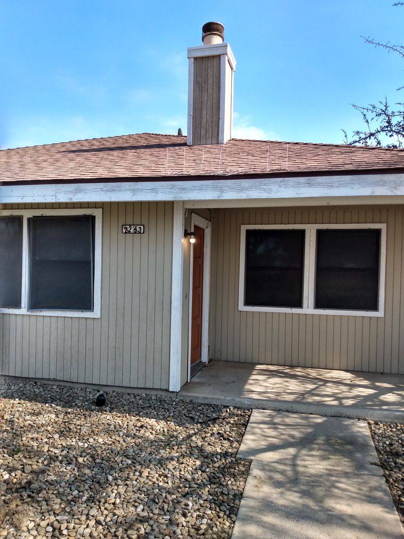 House for rent at 2253 N 10th Ave, Hanford, CA 93230