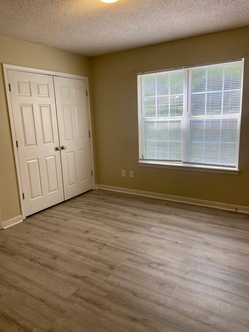 Apartment for rent at 3830 Coalburg Rd, Fultondale, AL 35068