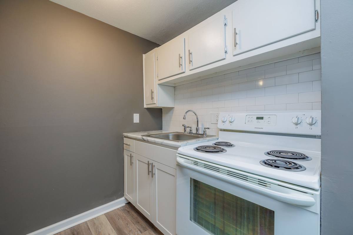 Apartment for rent at 163 E Bridge St, Berea, OH 44017