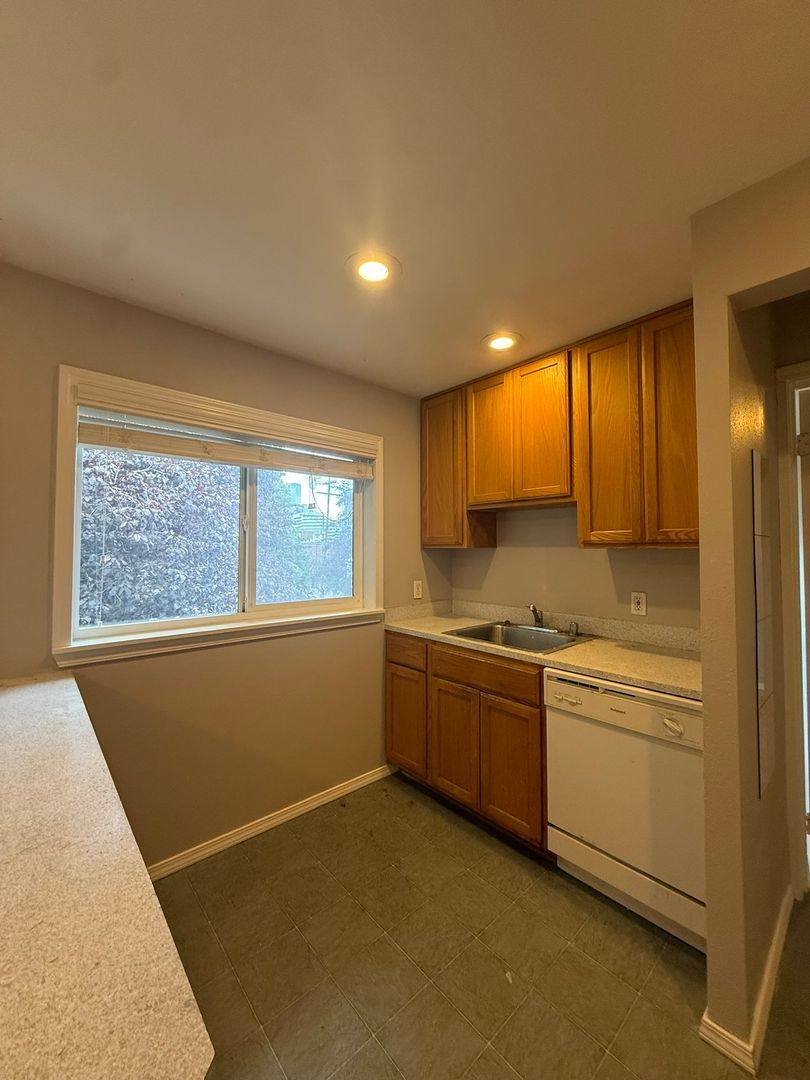 Apartment for rent at 310 Bellevue Ave E, Seattle, WA 98102