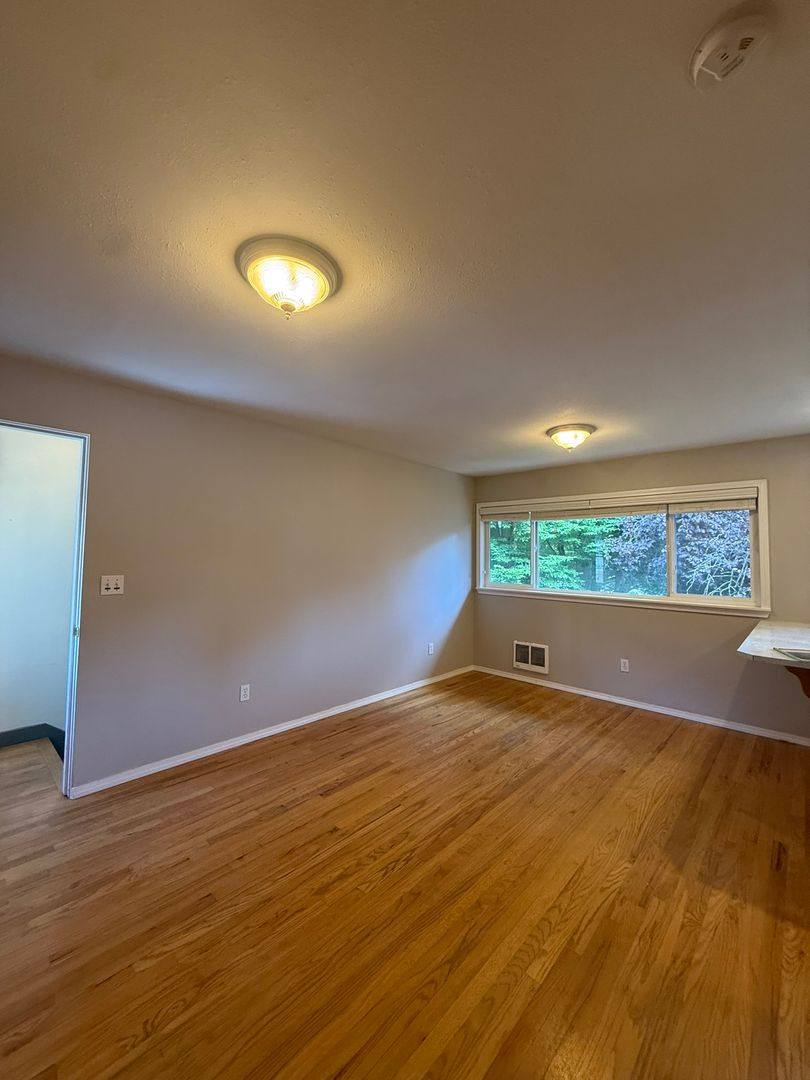 Apartment for rent at 310 Bellevue Ave E, Seattle, WA 98102