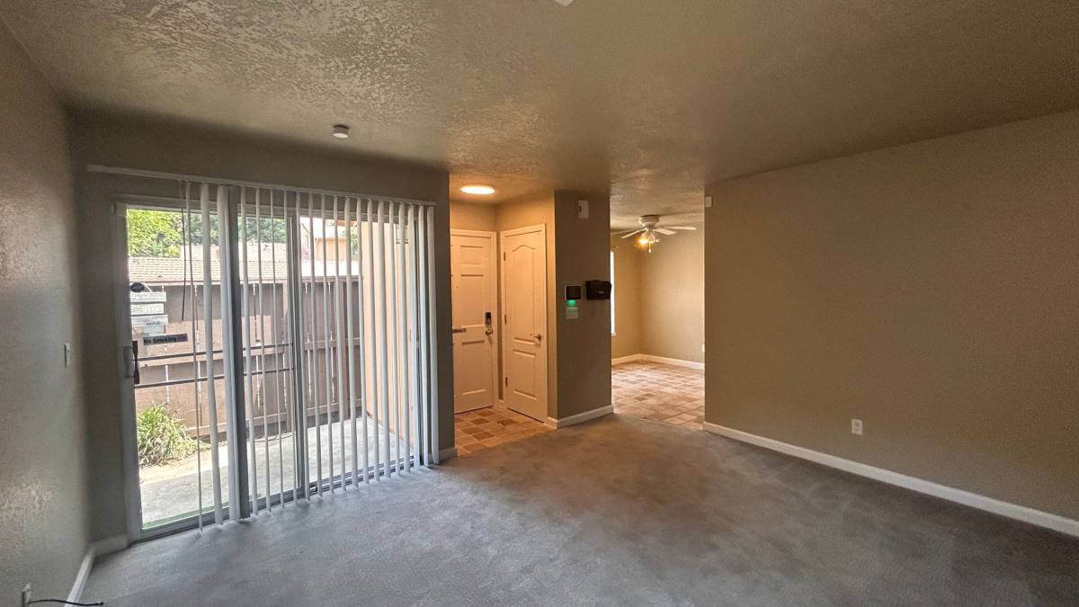 Condo for rent at 4002 Elmo Loop, Modesto, CA 95356