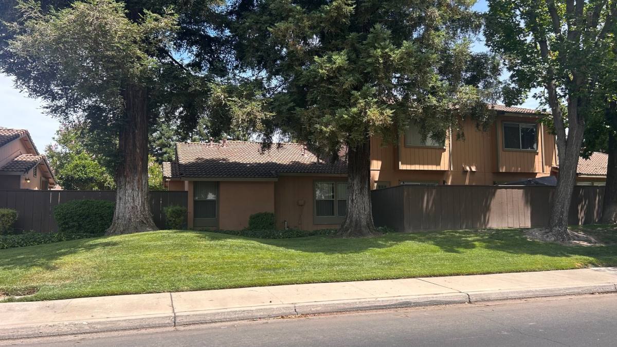 Condo for rent at 4002 Elmo Loop, Modesto, CA 95356