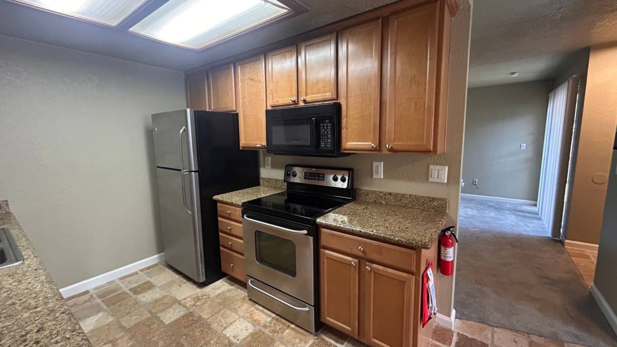 Condo for rent at 4002 Elmo Loop, Modesto, CA 95356