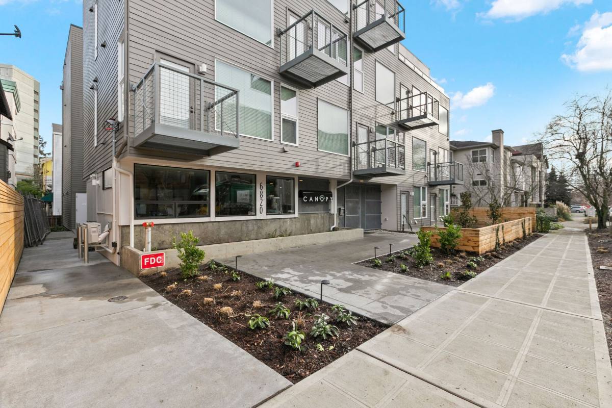 Apartment for rent at 6820 Oswego Place NE, Seattle, WA 98115