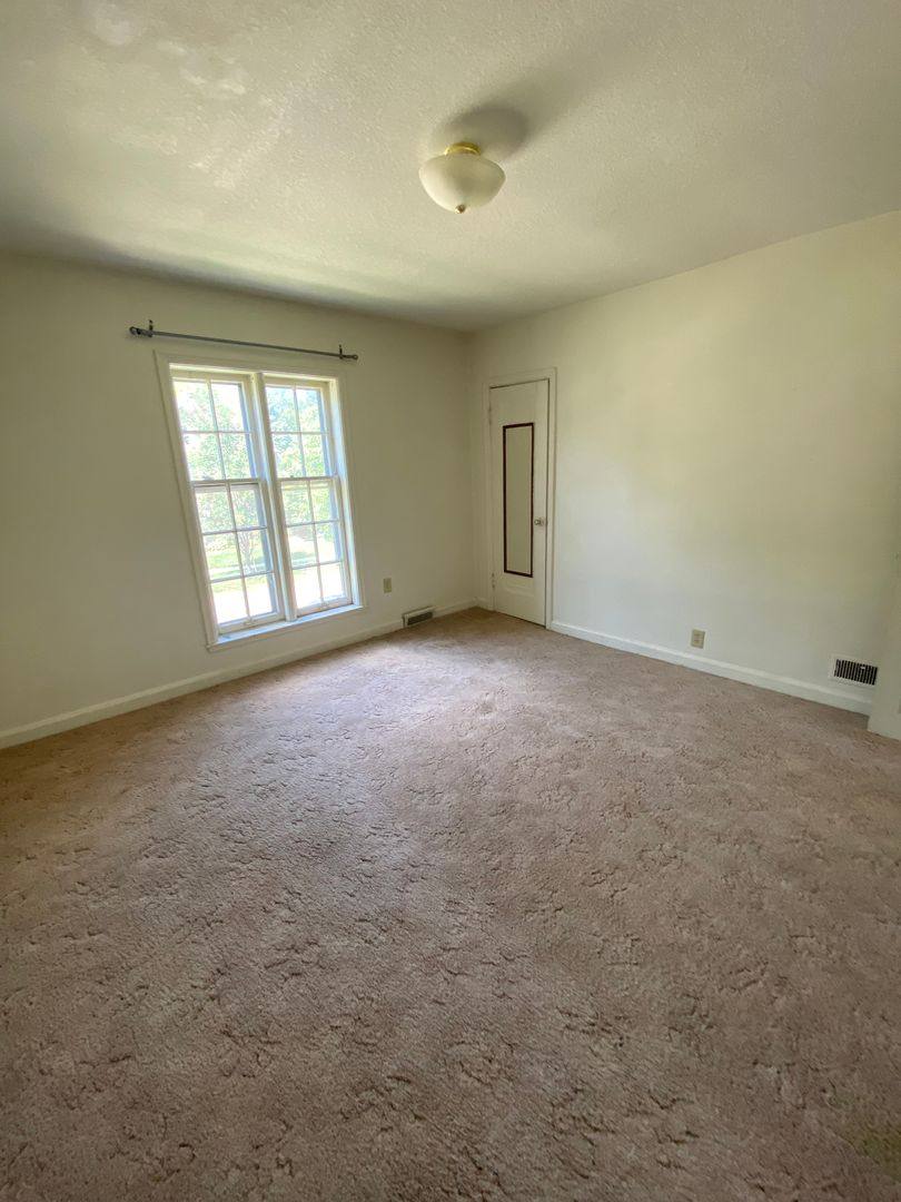 Apartment for rent at 5th Ave NW, Watertown, SD 57201