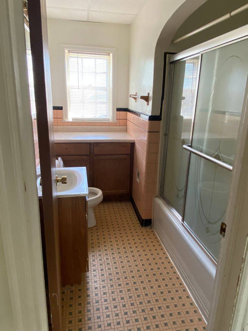 Apartment for rent at 5th Ave NW, Watertown, SD 57201