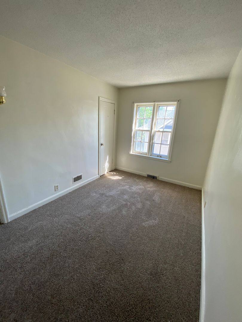 Apartment for rent at 5th Ave NW, Watertown, SD 57201