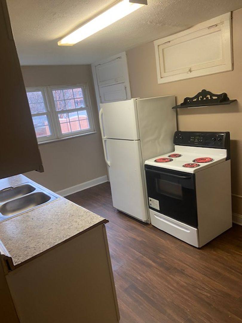 Apartment for rent at 211 11th St, Parkersburg, WV 26101
