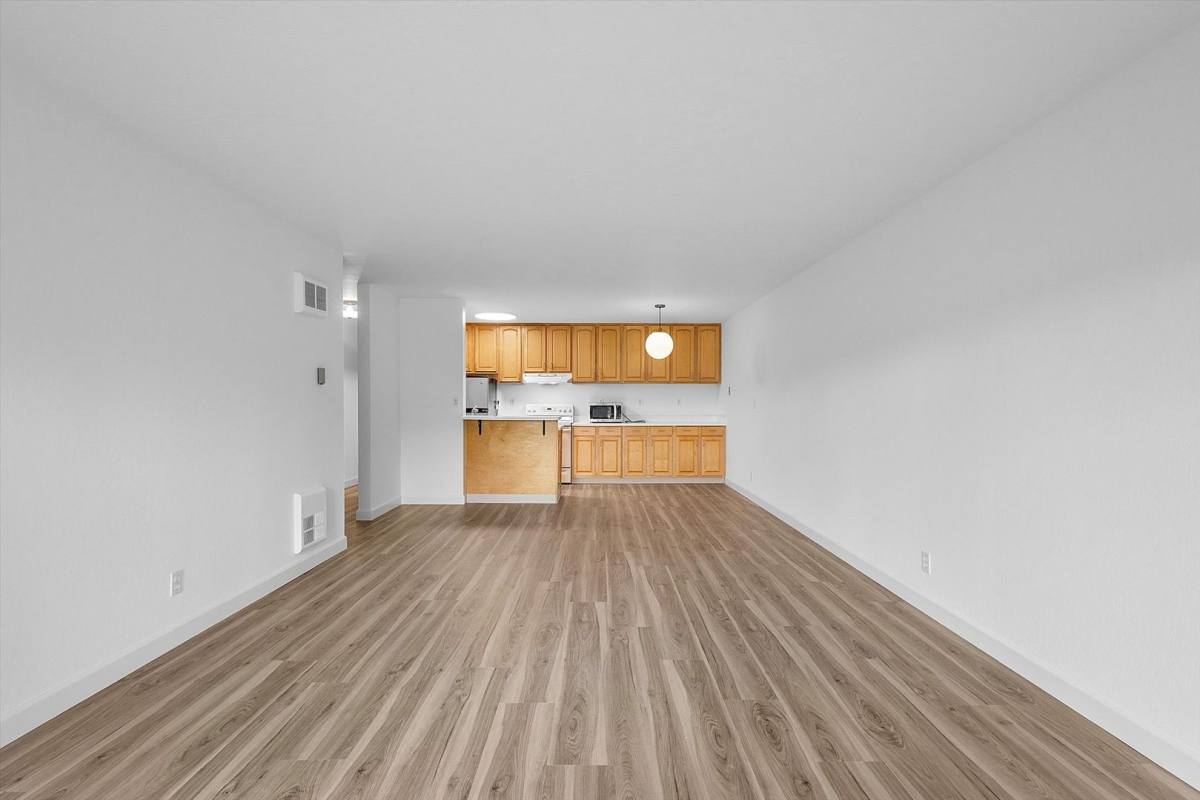 Condo for rent at 960 Shorepoint Court, Alameda, CA 94501