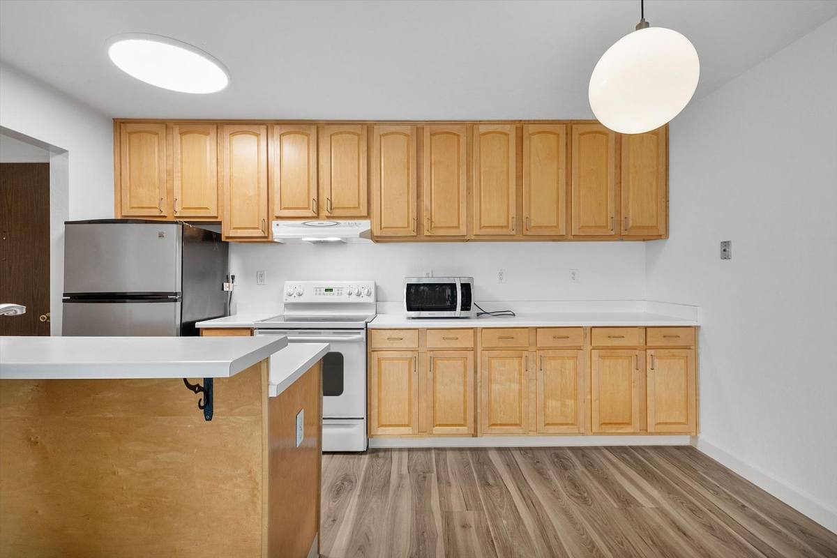 Condo for rent at 960 Shorepoint Court, Alameda, CA 94501