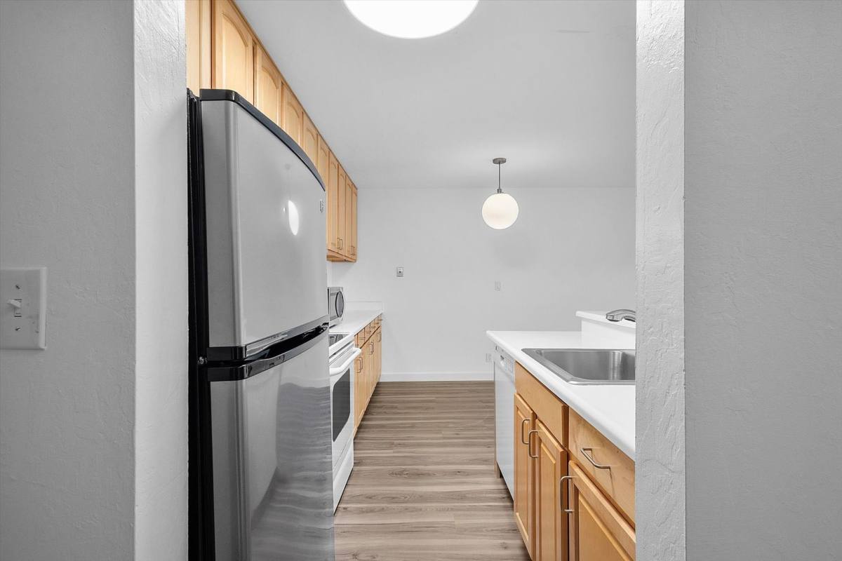 Condo for rent at 960 Shorepoint Court, Alameda, CA 94501