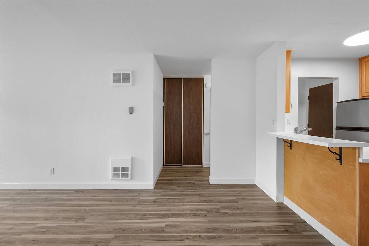 Condo for rent at 960 Shorepoint Court, Alameda, CA 94501