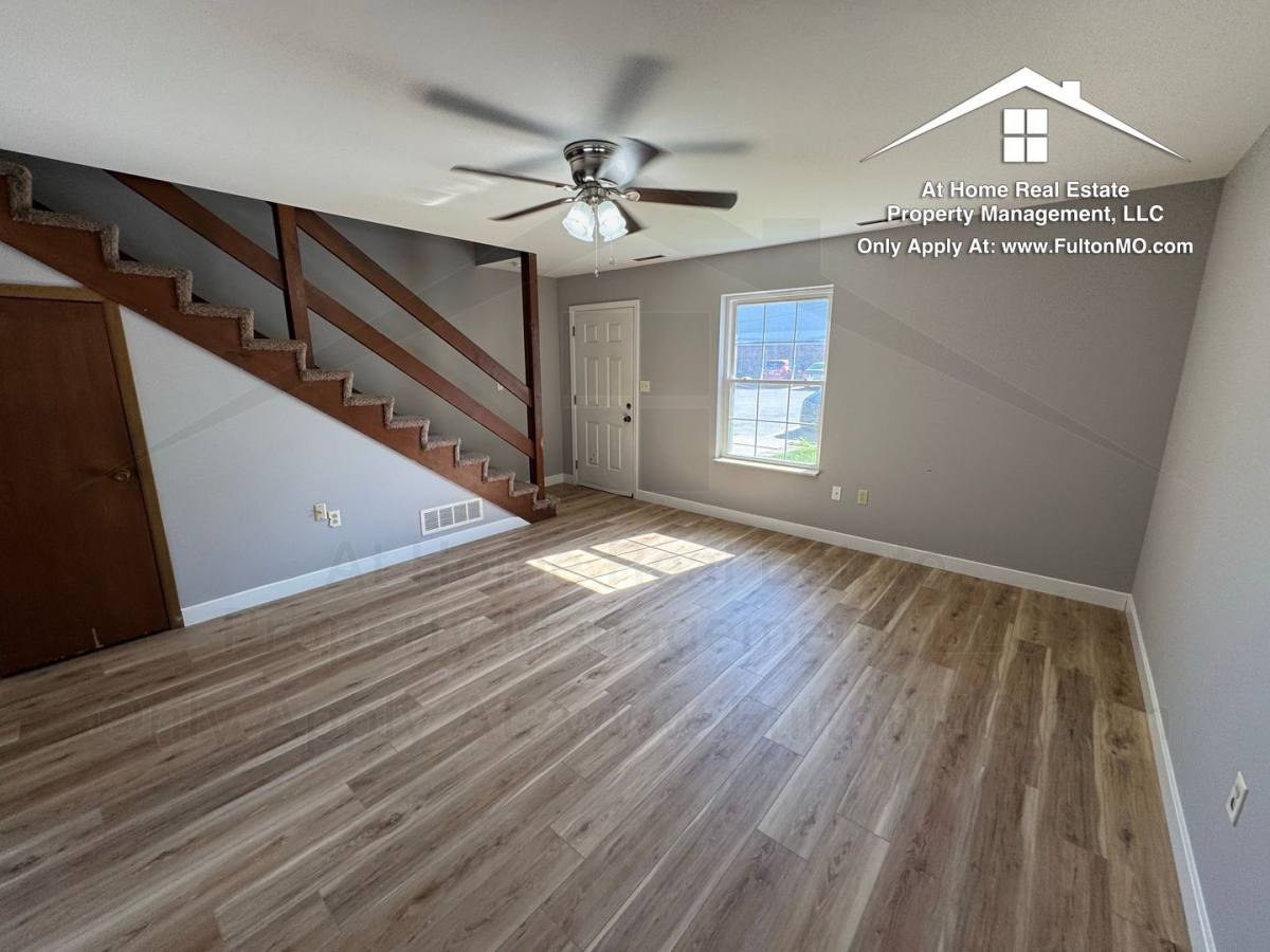 Apartment for rent at 551 Collier Lane, Fulton, MO 65251