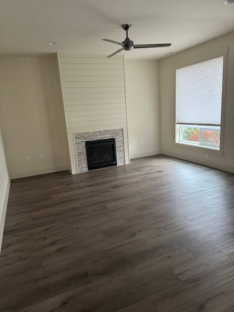 Townhouse for rent at 1956 SW 53rd St, Corvallis, OR 97333