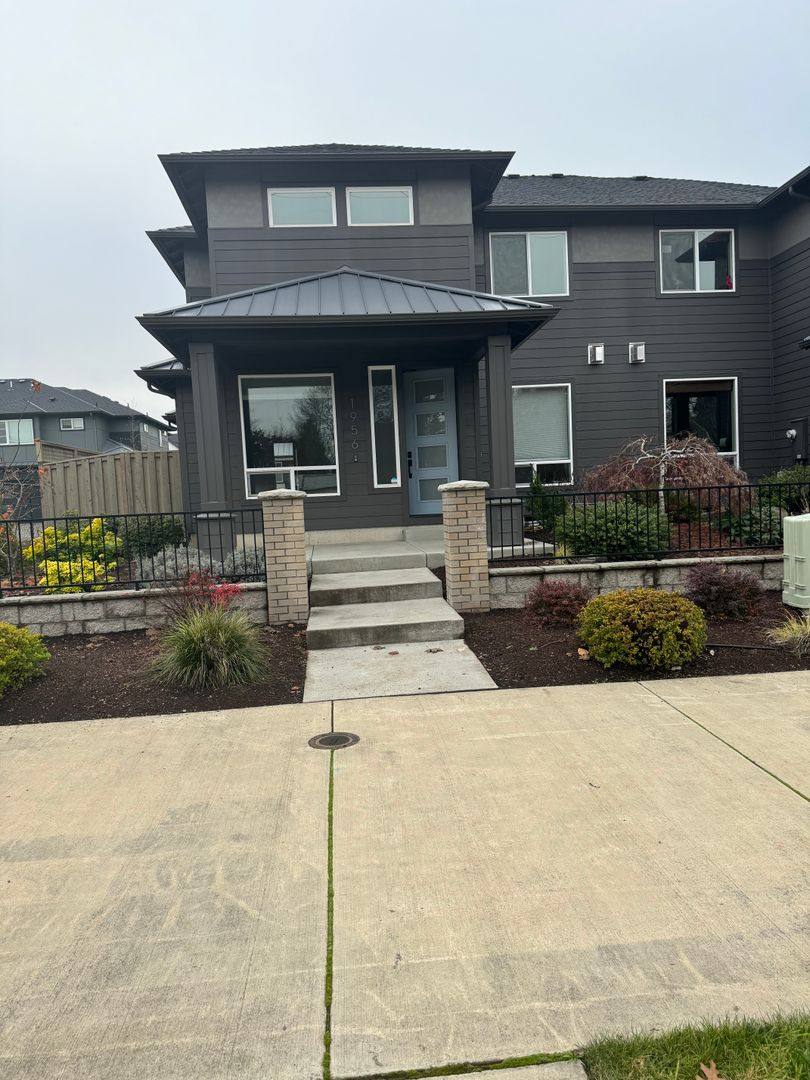 Townhouse for rent at 1956 SW 53rd St, Corvallis, OR 97333