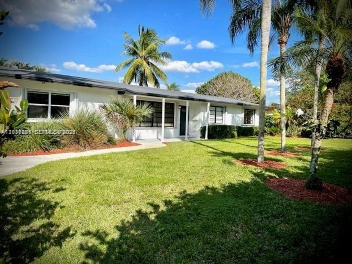 House for rent at 7425 SW 118th St, Miami, FL 33156