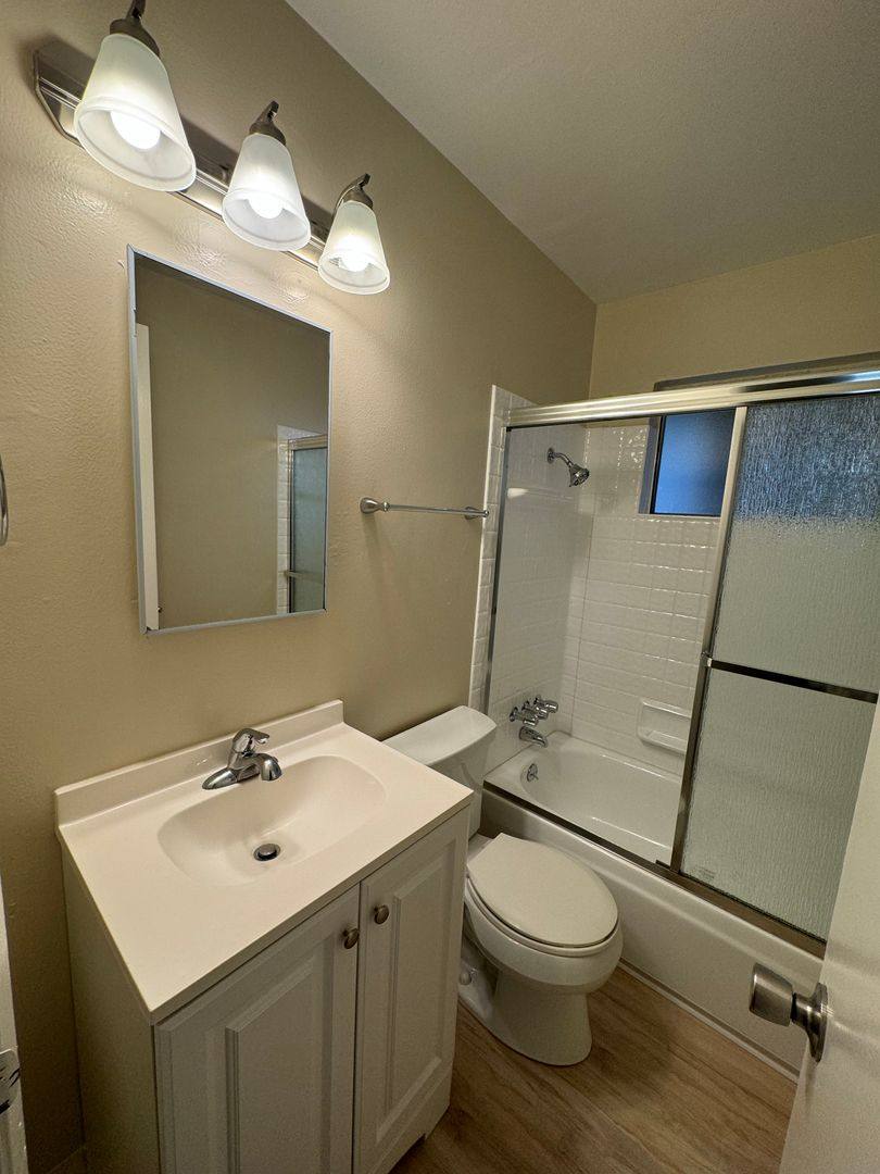 Apartment for rent at 925 N Bayshore Rd W, San Jose, CA 95112