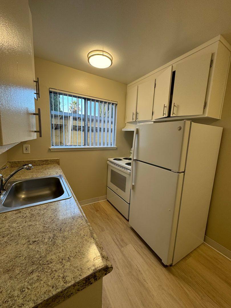 Apartment for rent at 925 N Bayshore Rd W, San Jose, CA 95112