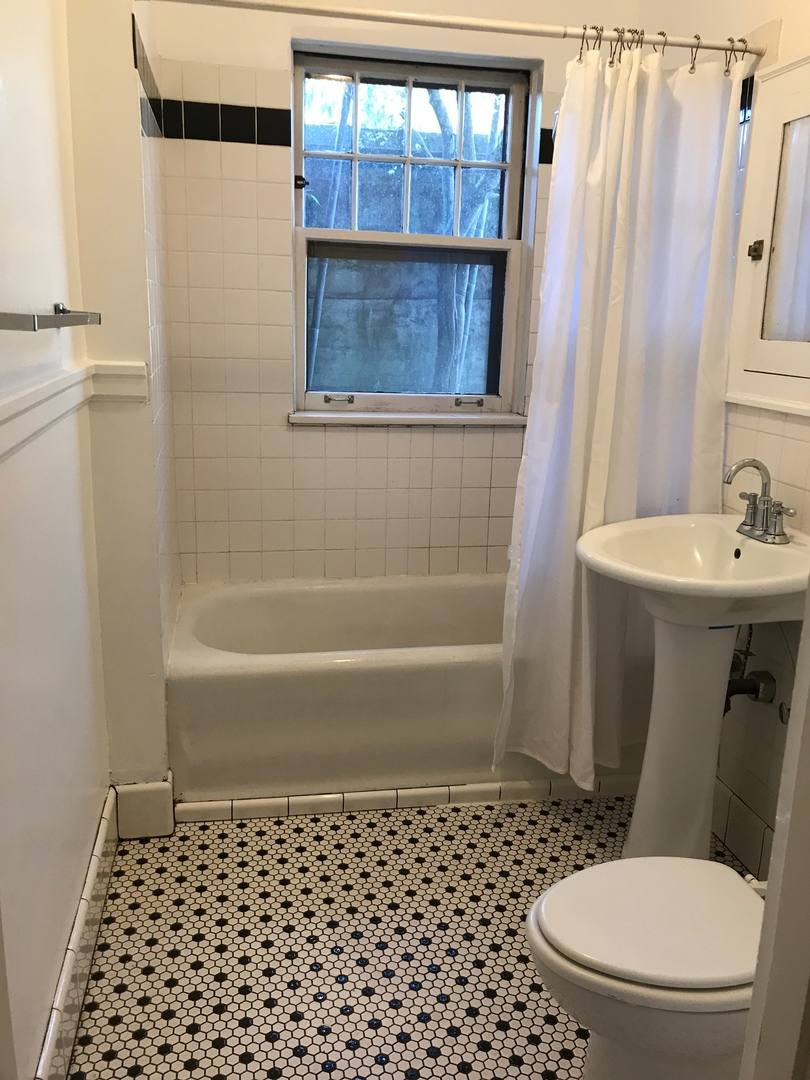 Apartment for rent at 2221 NW Flanders St, Portland, OR 97210