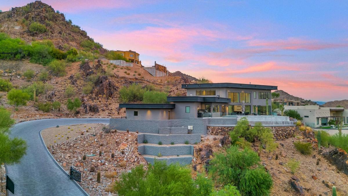House for rent at 4010 E Canyon Court, Paradise Valley, AZ 85253