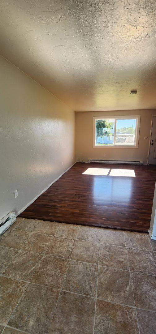 Townhouse for rent at 660 Kelly St, Monroe, OR 97456