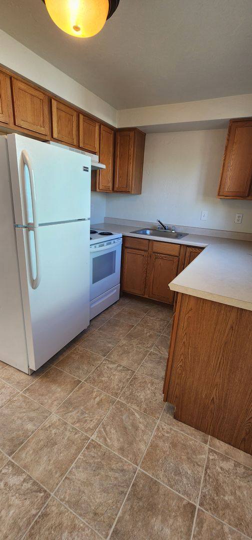 Townhouse for rent at 660 Kelly St, Monroe, OR 97456
