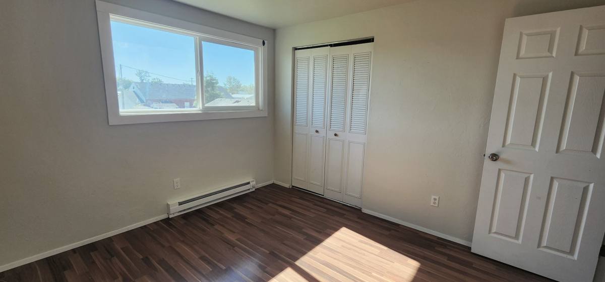 Townhouse for rent at 660 Kelly St, Monroe, OR 97456