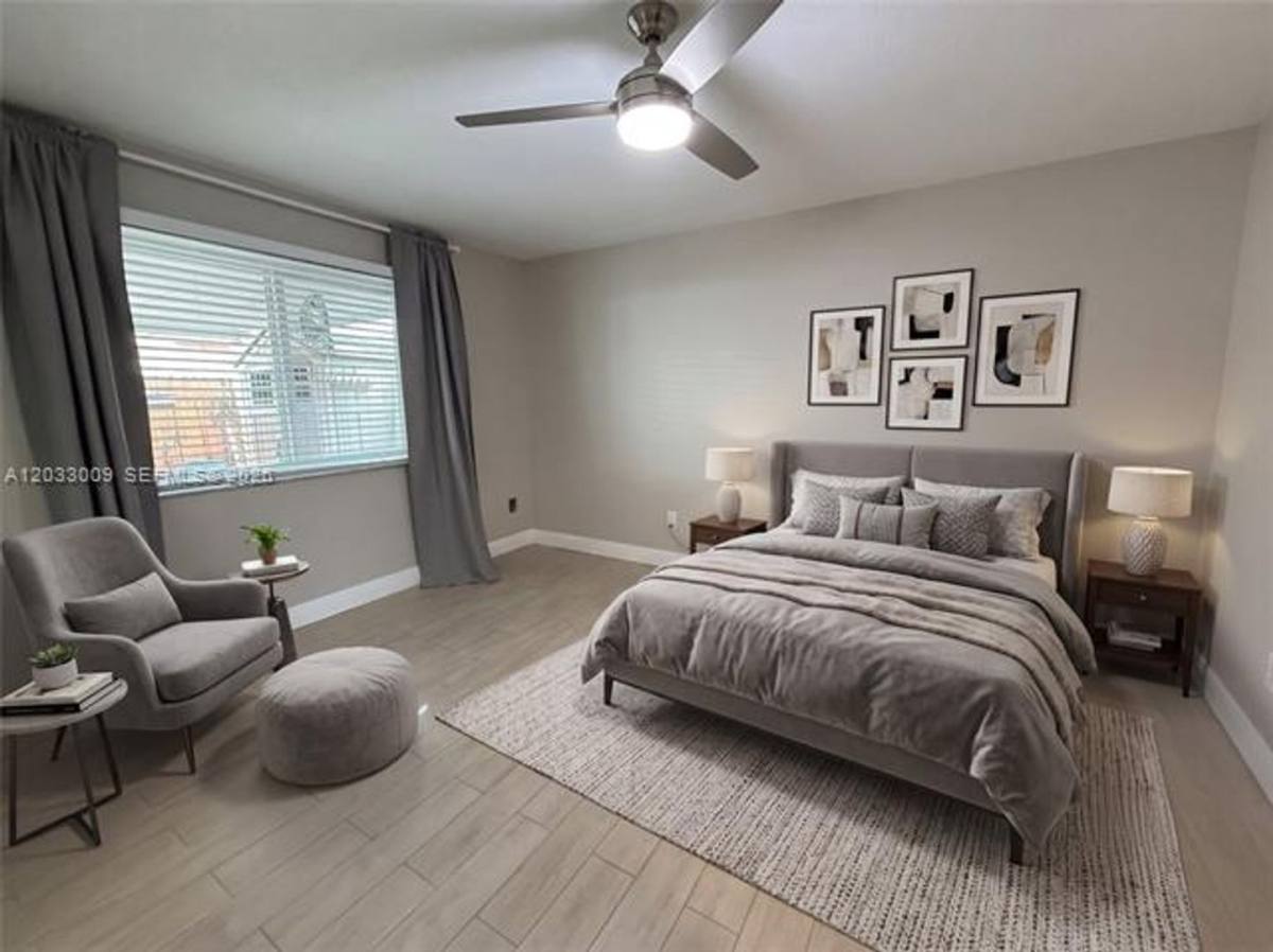 Townhouse for rent at 7675 NW 181st St, Hialeah, FL 33015