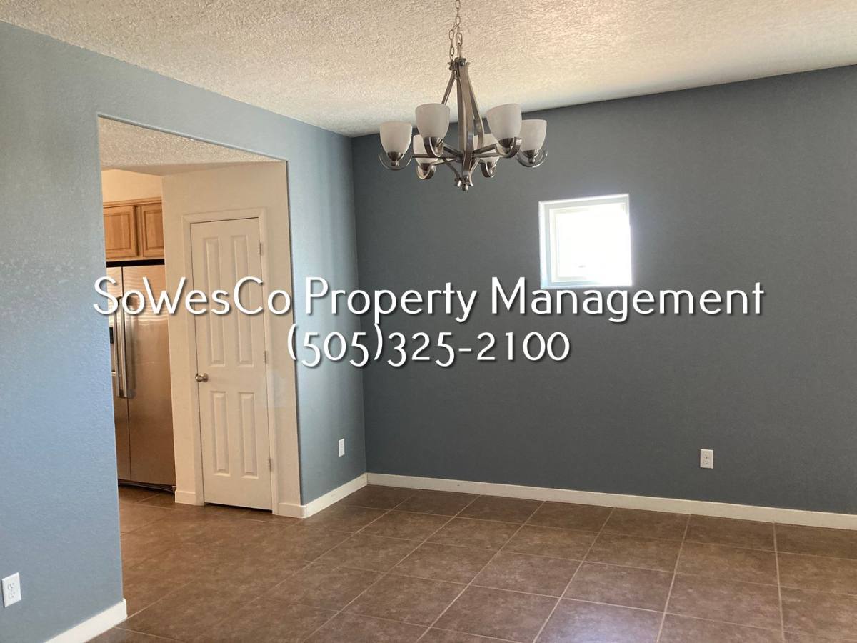House for rent at 961 Katherine Ave, Farmington, NM 87401