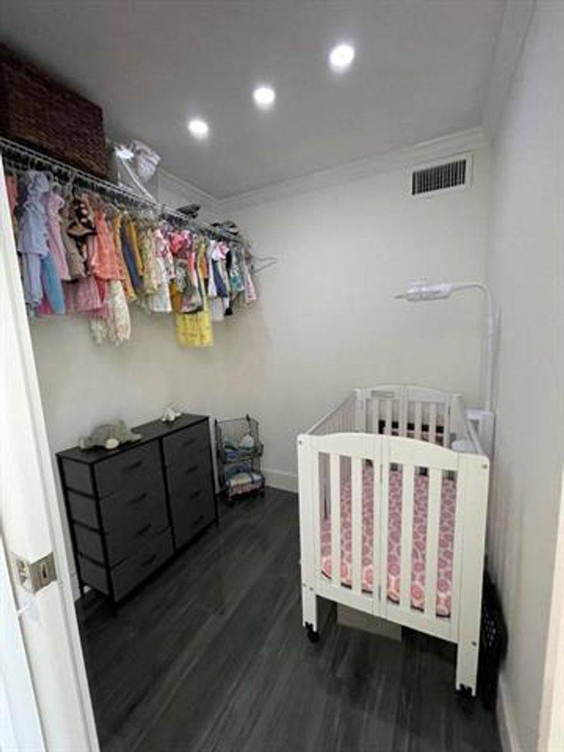 Condo for rent at 2457 Collins Ave, Miami Beach, FL 33140