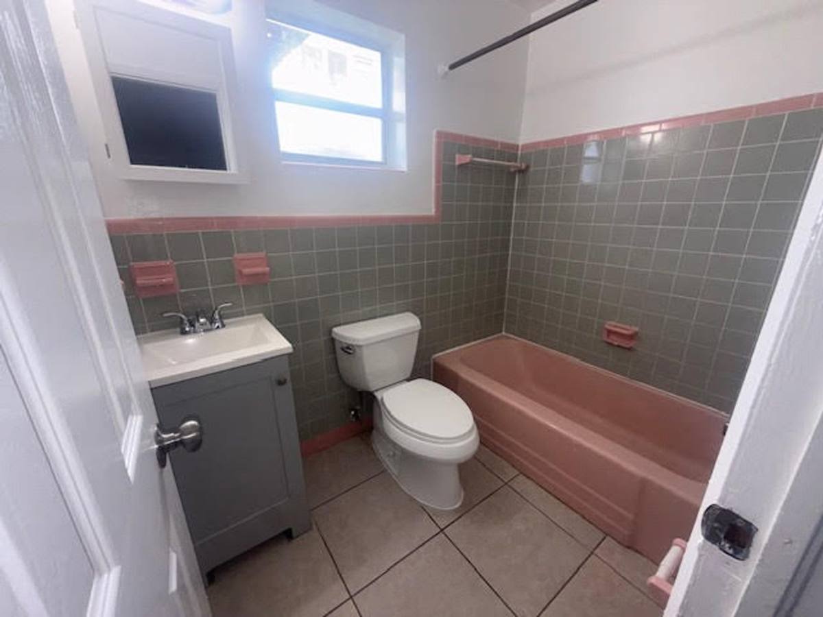 Apartment for rent at 6008 NW 10 St, Pompano Beach, FL 33063