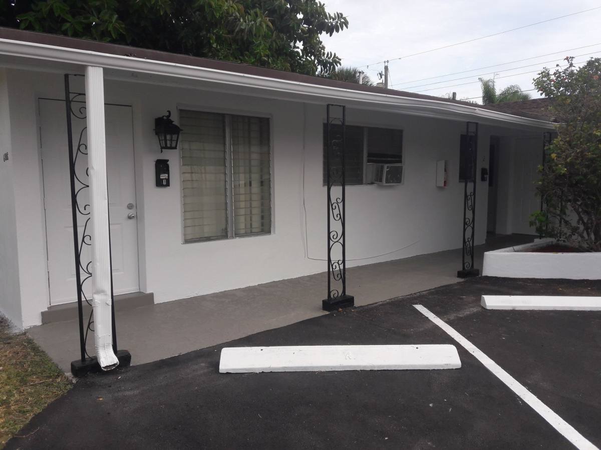 Apartment for rent at 6008 NW 10 St, Pompano Beach, FL 33063