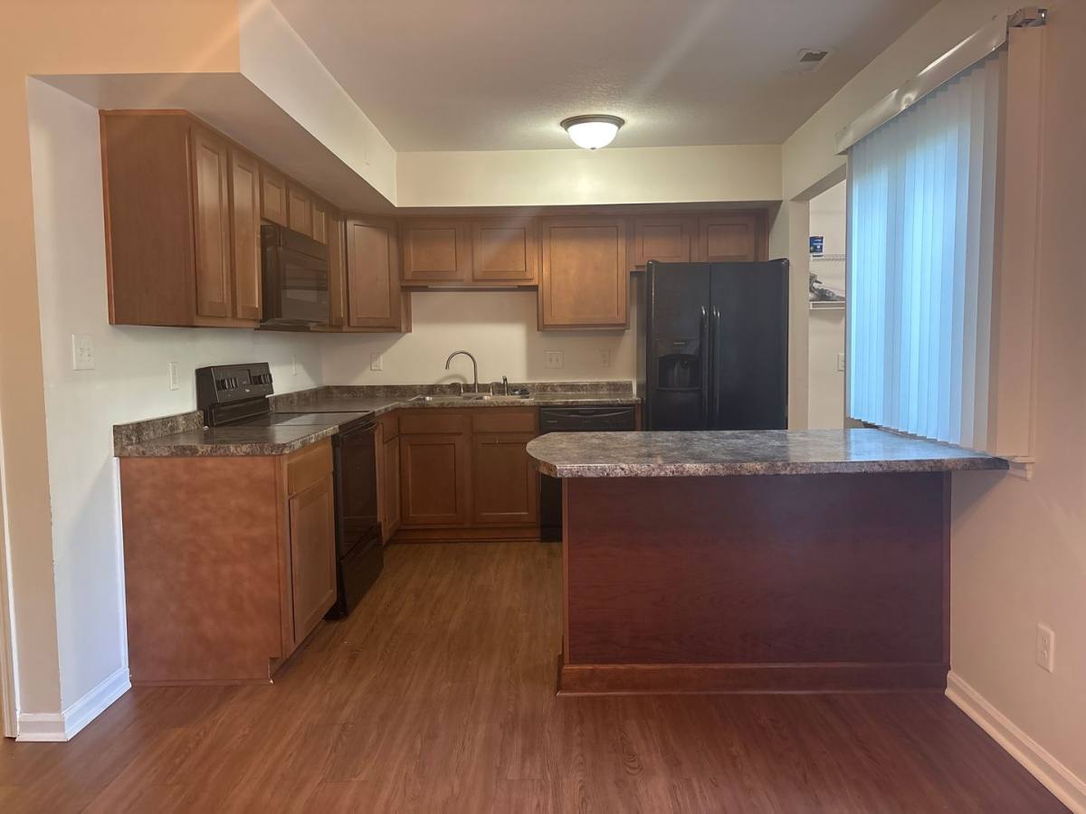 Townhouse for rent at 202 Myrtlewood, Jacksonville, NC 28546