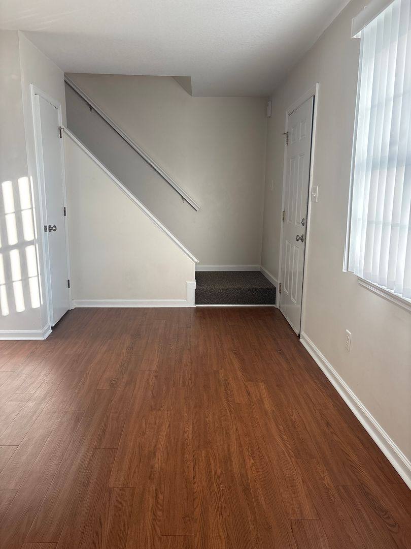 Townhouse for rent at 202 Myrtlewood, Jacksonville, NC 28546