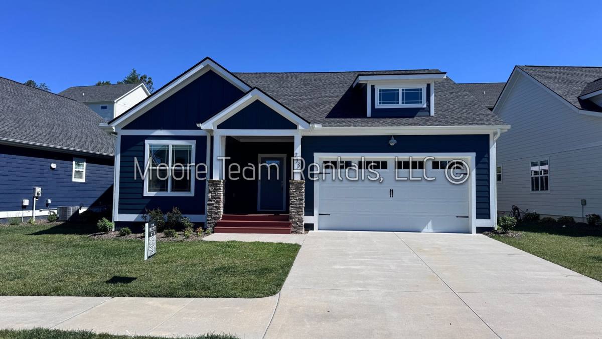 House for rent at 233 Leyland Circle, Hendersonville, NC 28792