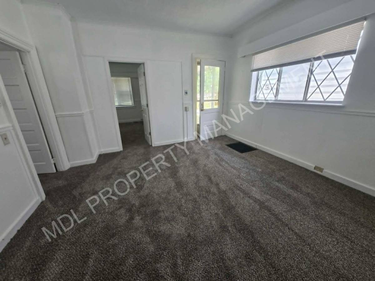 Apartment for rent at 316 N Jackson, Bay City, MI 48708