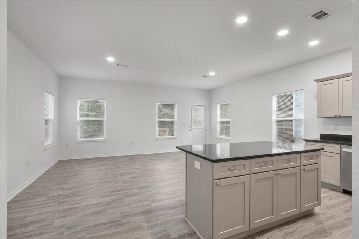 Townhouse for rent at 6329 Long St #CLO, Milton, FL 32570