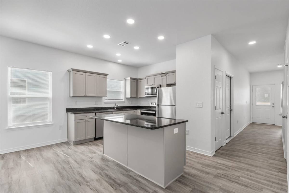 Townhouse for rent at 6329 Long St #CLO, Milton, FL 32570