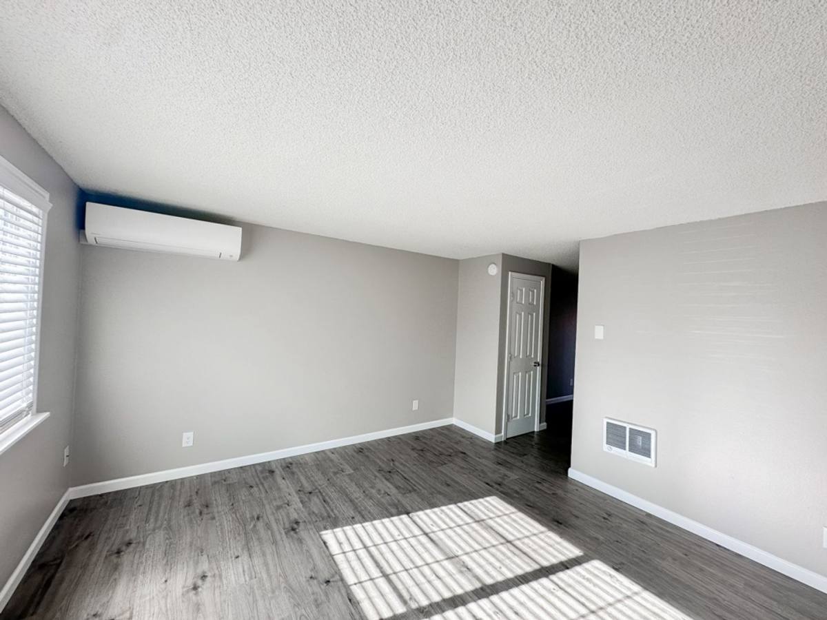 Apartment for rent at 1520-1642 Clay St NE, Salem, OR 97301