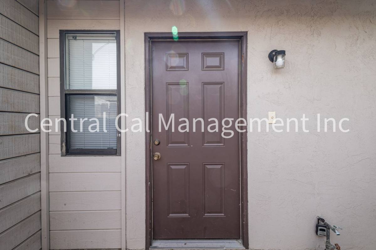 Apartment for rent at 1913 Wilson Rd, Bakersfield, CA 93304