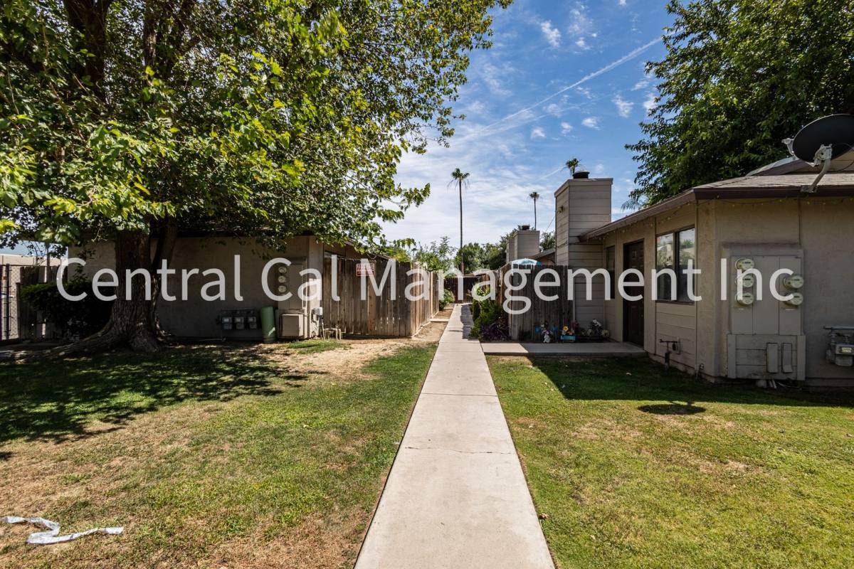 Apartment for rent at 1913 Wilson Rd, Bakersfield, CA 93304