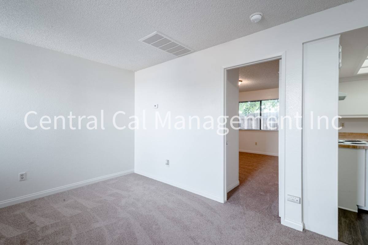 Apartment for rent at 1913 Wilson Rd, Bakersfield, CA 93304
