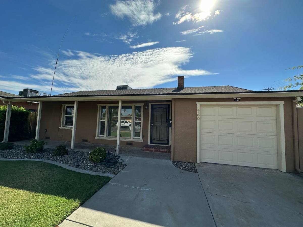 House for rent at 1750 Lois Way, Ceres, CA 95307