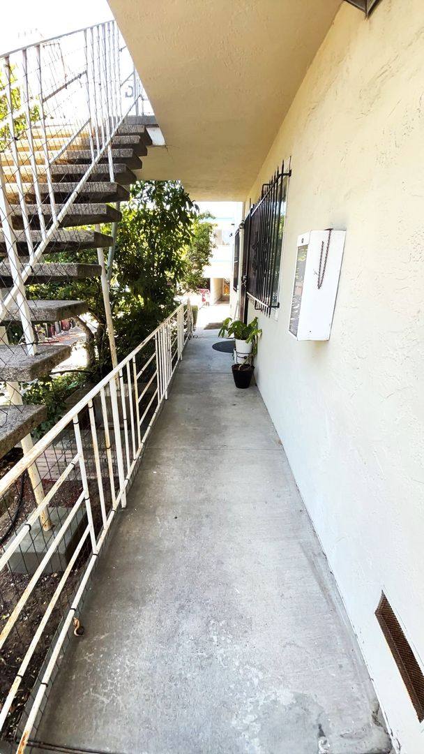 Apartment for rent at 2858-2860 Brookdale Ave, Oakland, CA 94602