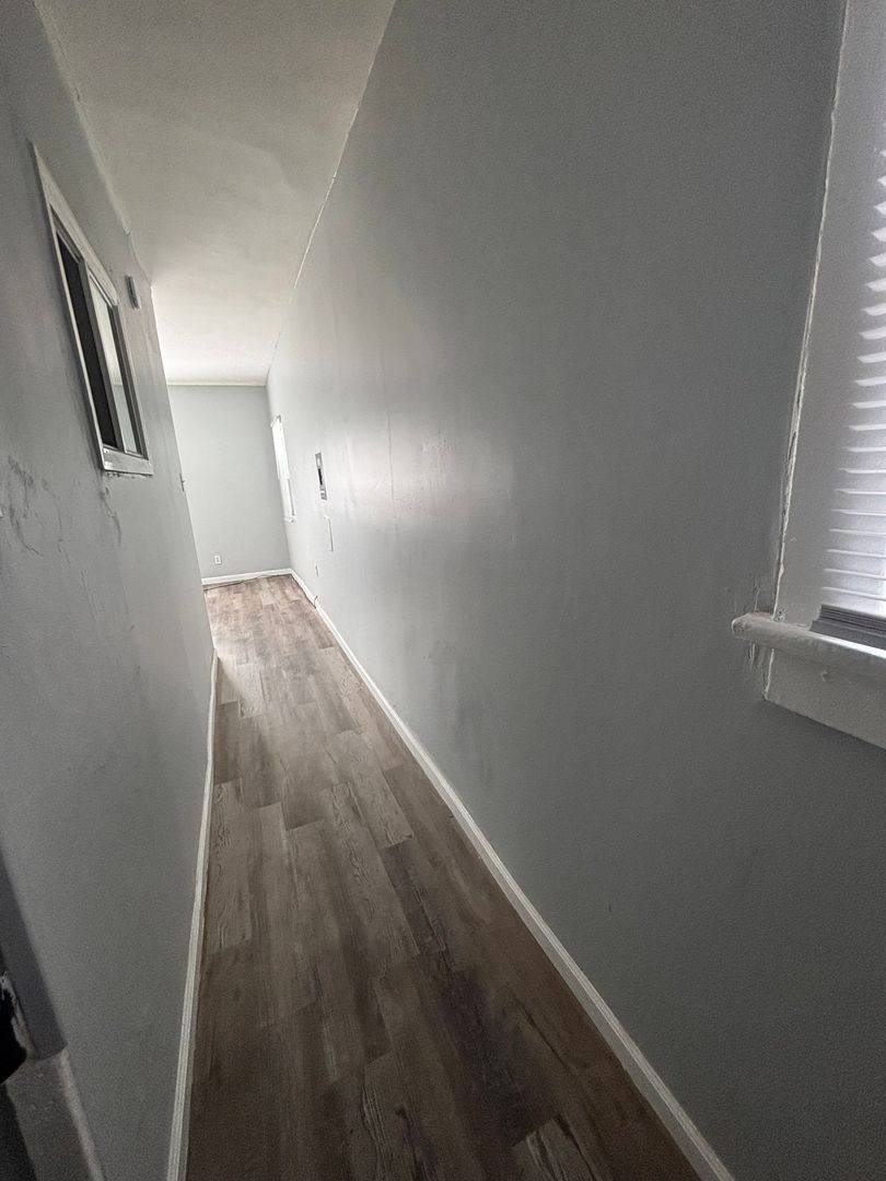 Apartment for rent at 927 Magnolia Ave, Long Beach, CA 90813