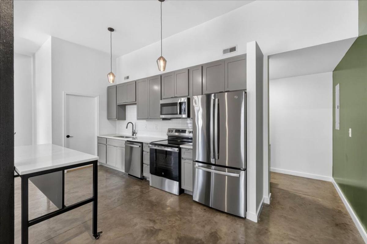 Apartment for rent at 1613 Tower Grove Ave, Saint Louis, MO 63110
