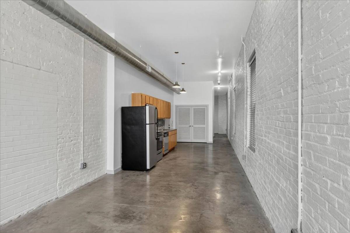 Apartment for rent at 1613 Tower Grove Ave, Saint Louis, MO 63110