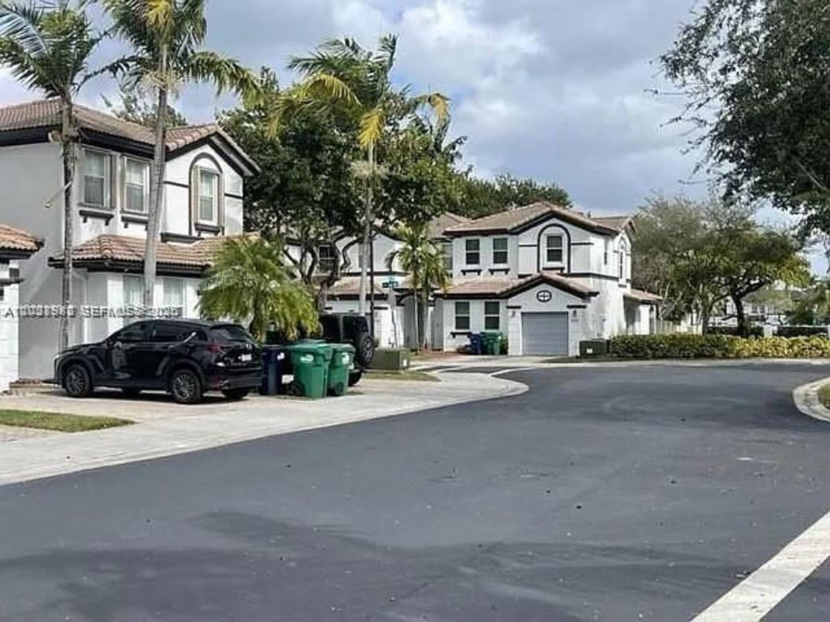 House for rent at 7778 NW 116th Ave, Miami, FL 33178
