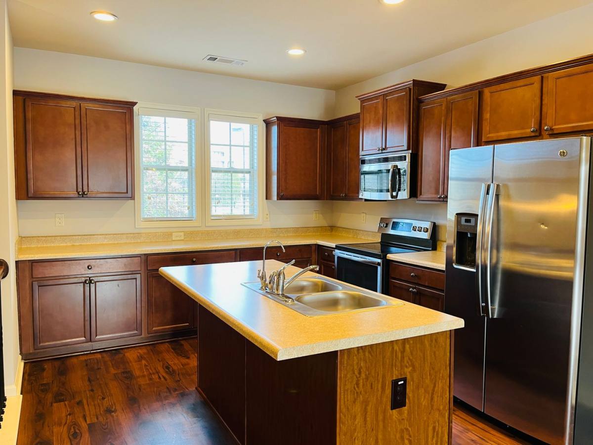 Townhouse for rent at 381 Sand Bay Dr SW, Atlanta, GA 30331